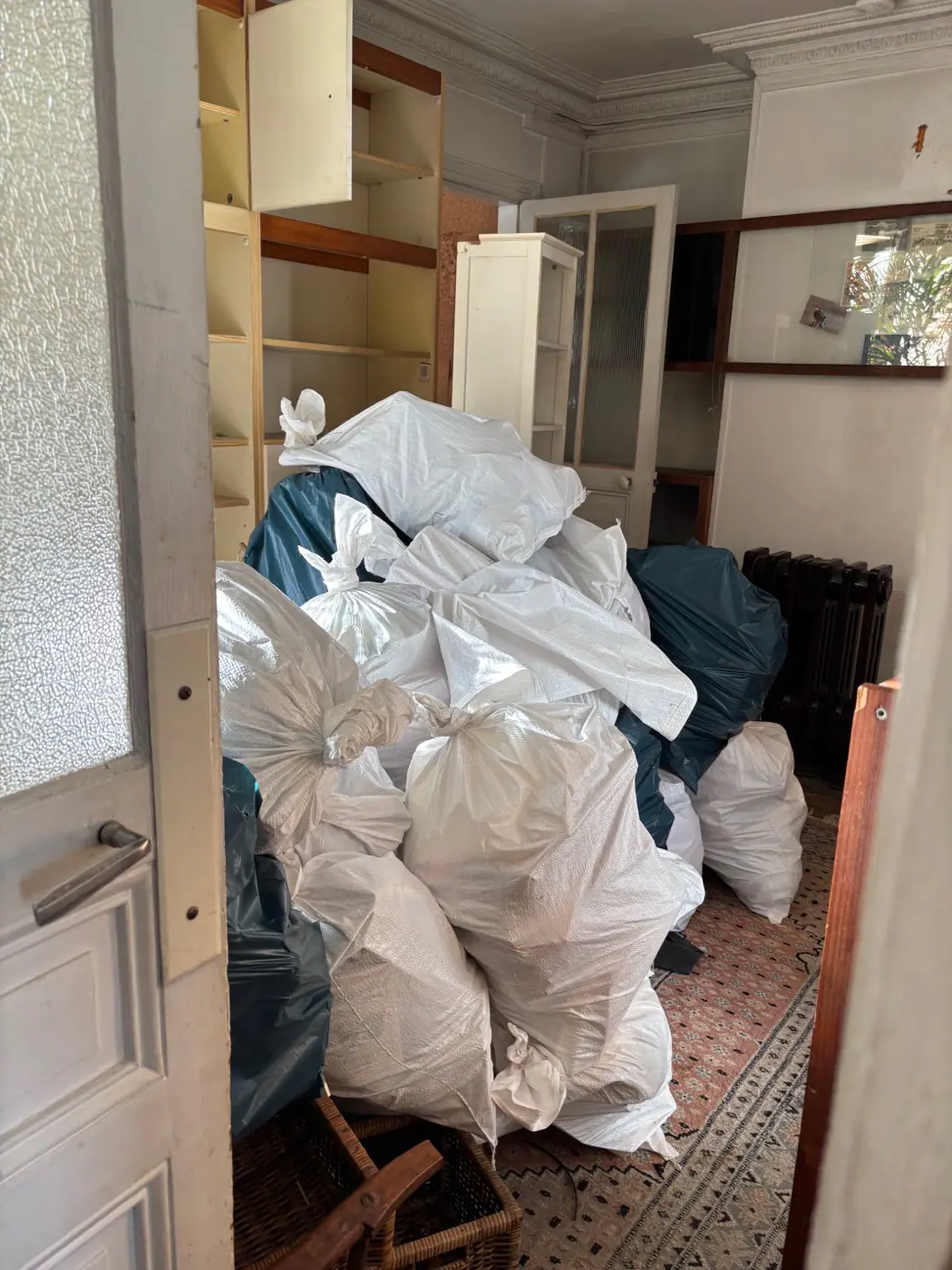 Pièce préparée pendant une intervention de débarras